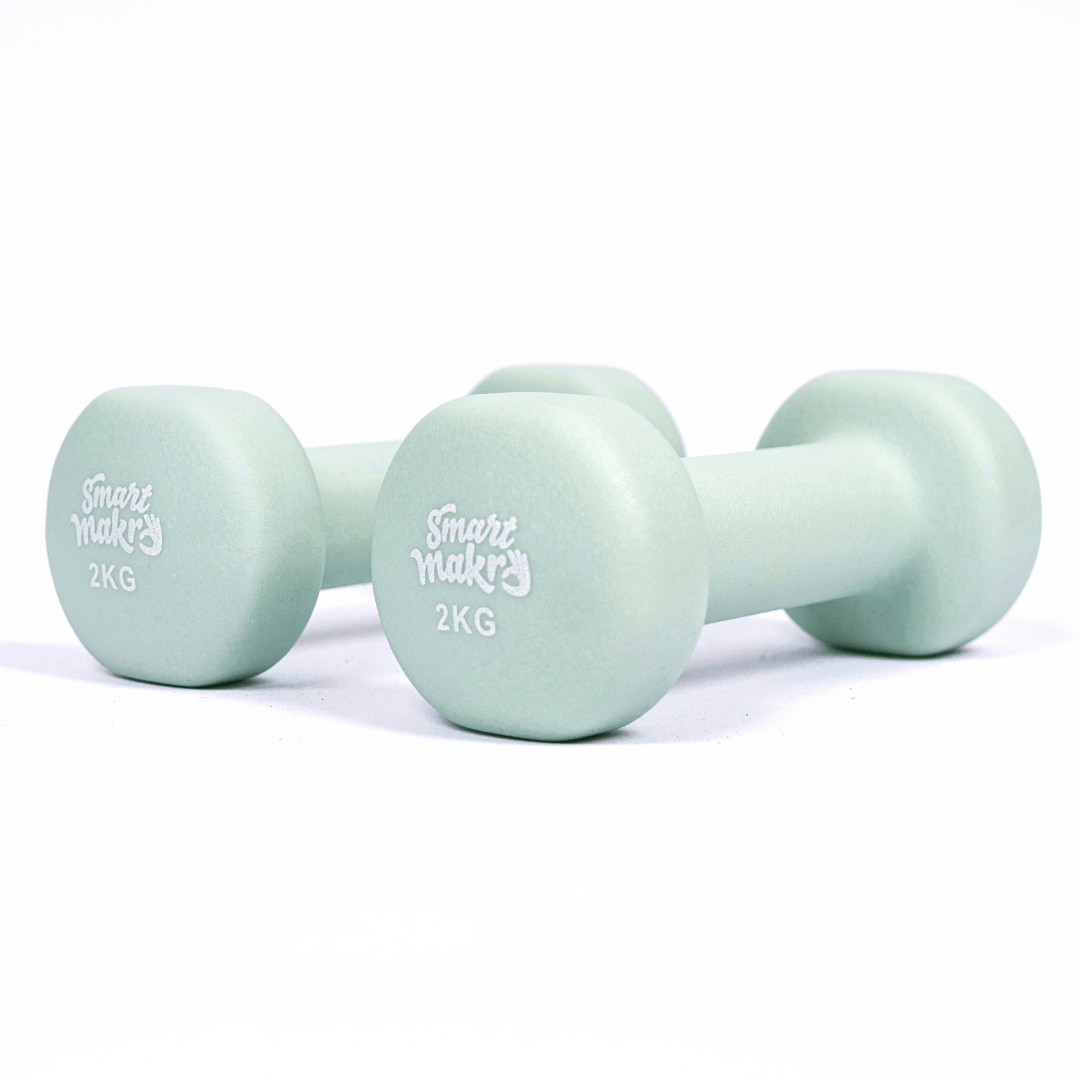 Smart Makro håndvægte 4 kg – sæt á 2 stk. Grønne håndvægte med skridsikker overflade. Dumbbells til hjemmetræning og styrketræning for kvinder. Perfekte til overkrop, ben og core-træning. Mat finish for godt greb. Fitnessudstyr i kompakt design. Neopren håndvægte med høj komfort. Håndvægte til toning, styrke og stabilitet. Træningsudstyr i høj kvalitet. Slidstærke vægte til funktionel træning. Vægte til armtræning, maveøvelser, squats og lunges. Let at rengøre, nemme at opbevare. Håndvægte i Smart Makros si