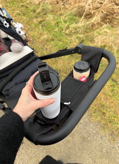 Termokop til kaffe, termokop til barnevogn, termokop med låg, 500 ml termokop, termokop opvaskemaskine, termokop til te,barnevognstaske med kopholder, barnevognstaske med rum, barnevognstaske med lynlås, organizer til barnevogn.