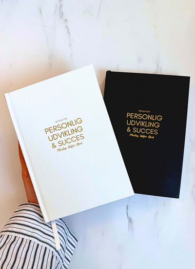 Bog om personlig udvikling, bog til selvudvikling, notesbog med refleksion, dansk udviklingsbog, bog med mål og motivation, skrivebog med struktur og planlægning, planlægningsbog til succes, bog med daglige øvelser, guide til drømmeliv, udviklingsbog med livsmål, personlig vækst bog, selvkærlighed og udvikling, bog med struktur og retning, hjælp til at finde mening i hverdagen, bog til selvrefleksion, livsstilsbog med værdiarbejde, dansk bog med mindset og fokus, skrivebog med motivation og taknemmelighed