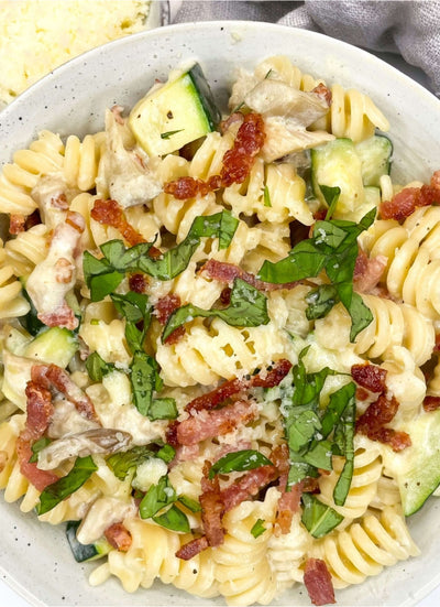 Protein pasta fra Smart Makro. 90 % mere protein. 21 g protein pr. 100 g. Italiensk pasta med høj protein. Sund pasta til vægttab. Mættende og nem hverdagsmad. Pasta uden tilsætningsstoffer. Durumhvede fra Norditalien. Autentisk smag og konsistens. Proteinrig kost. Slankevenlig pasta. Pasta med struktur og bid. Kalorielet og proteinrigt måltid. Ideel til træning, kostplaner og sund livsstil. Pasta med højt proteinindhold.